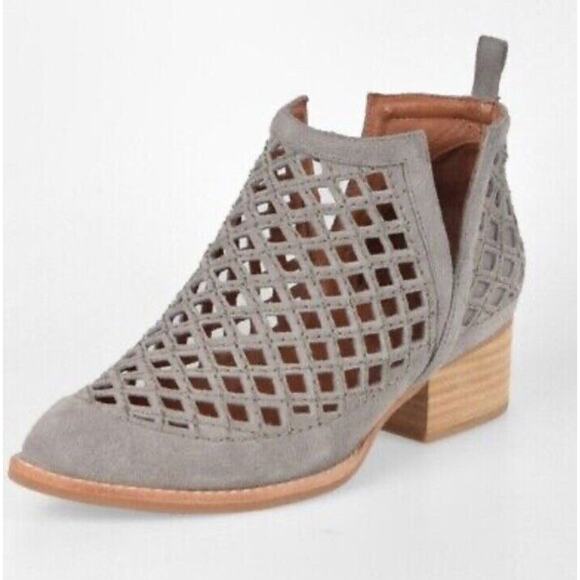 Jeffrey Campbell Taggart Suede Cutout Booties Pointed Western Taupe sz 7.5 - Picture 2 of 8